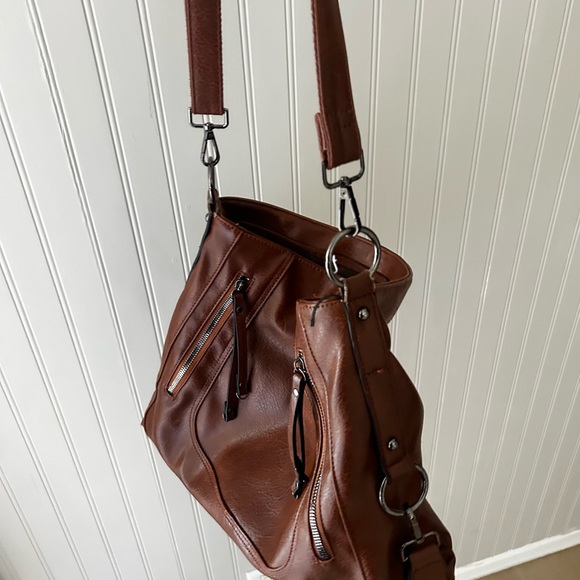 Chic Saddle Brown Faux Leather Slouchy Shoulder Bag Adjustable - Picture 3 of 13